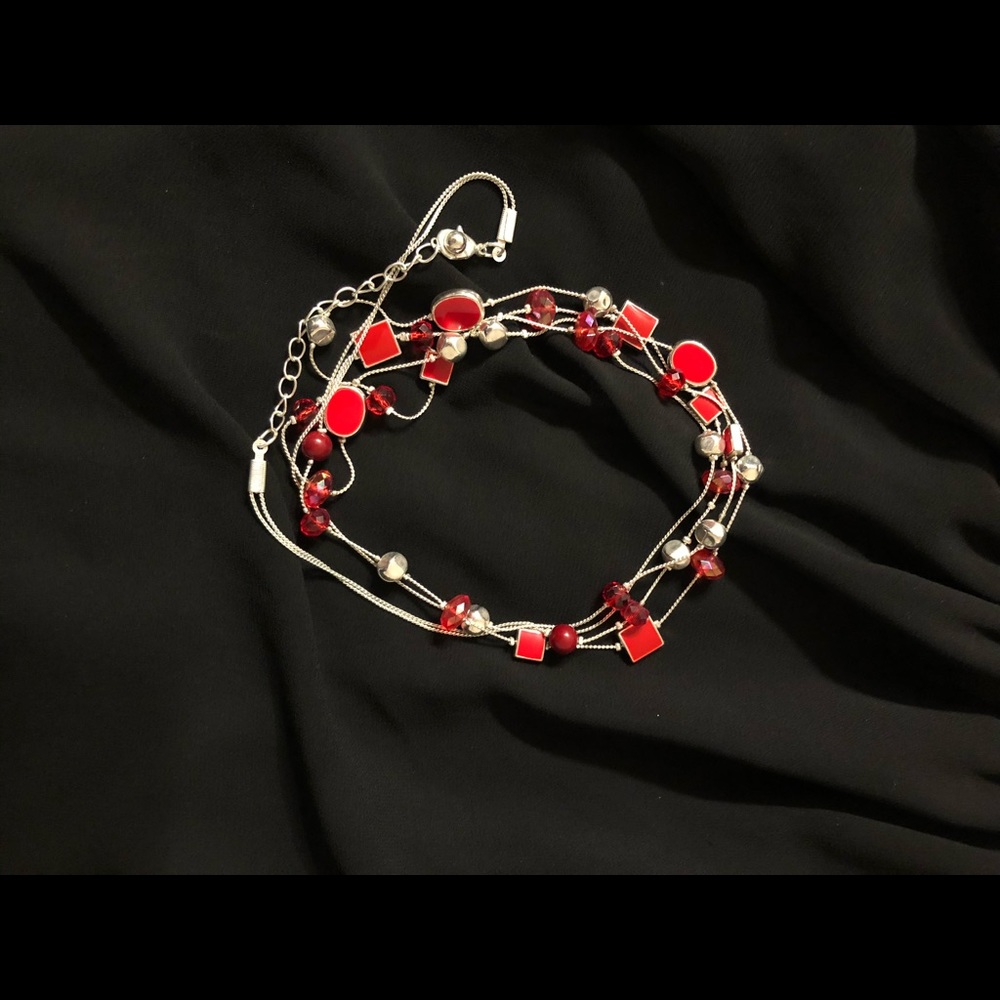 Long sexy red necklace